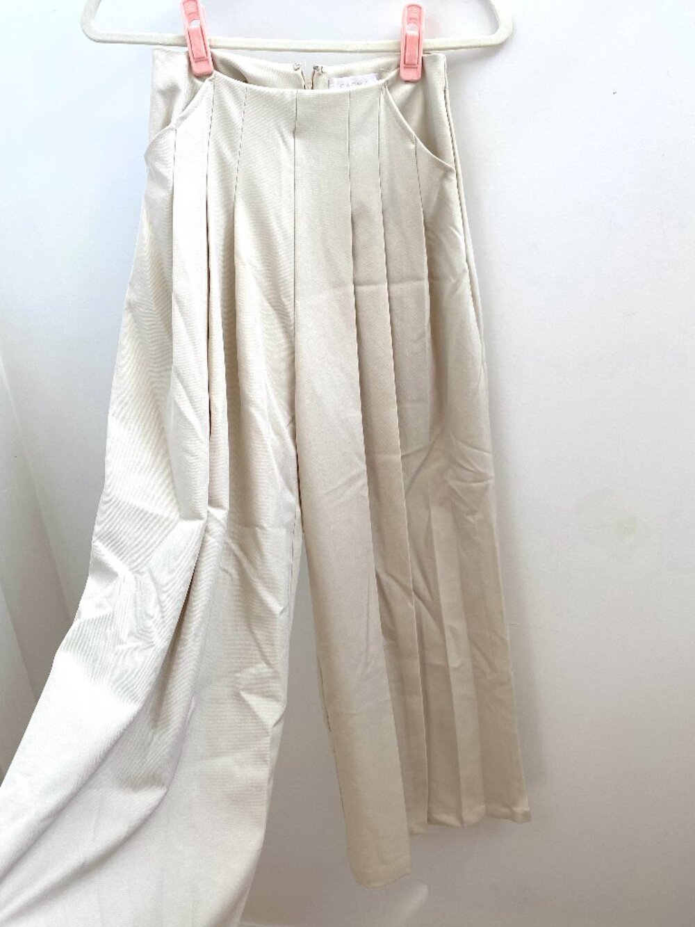 Cache Cream Pleated Dress Pants Size 00